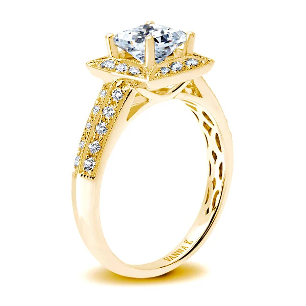 18K YELLOW GOLD HALO DIAMOND ENGAGEMENT RING