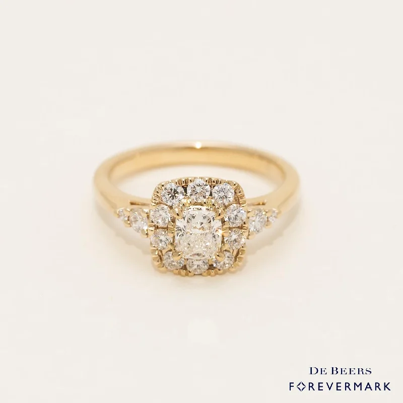 Forevermark Cushion Diamond Halo Engagement Ring in 14kt Yellow Gold (1ct tw)