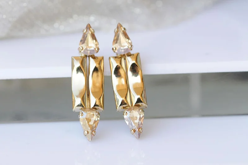 GOLD TEARDROP EARRINGS