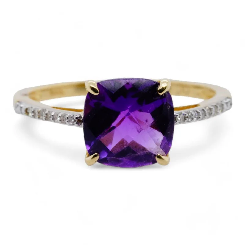 14K Gold Cushion Cut Amethyst With Diamond Accents Ring