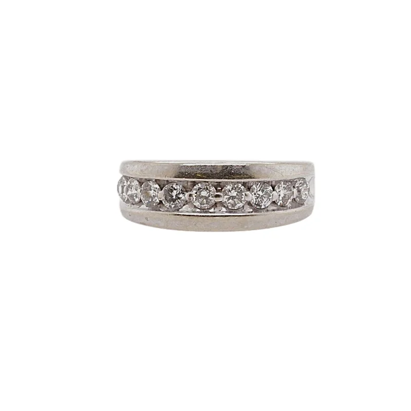 14K White Gold Round Diamond Band