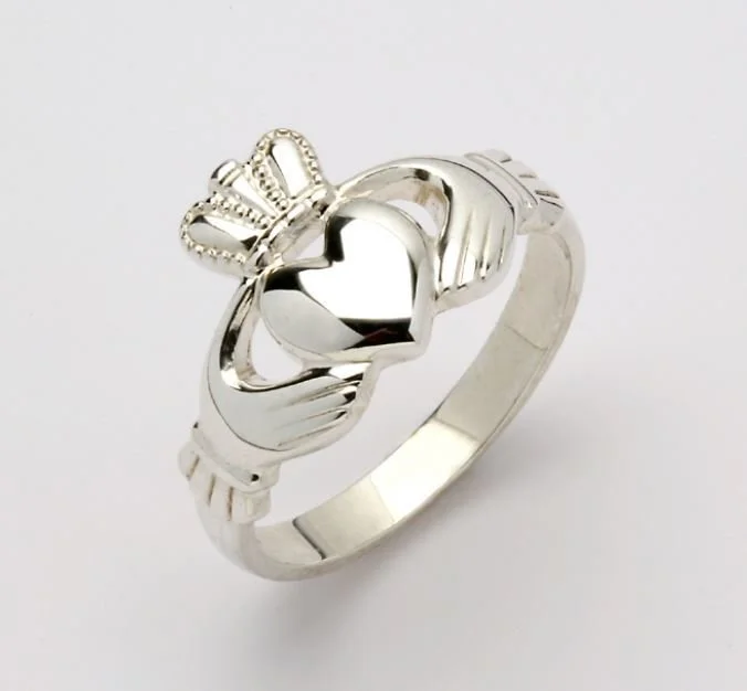 Ladies Claddagh Ring - Sterling Silver