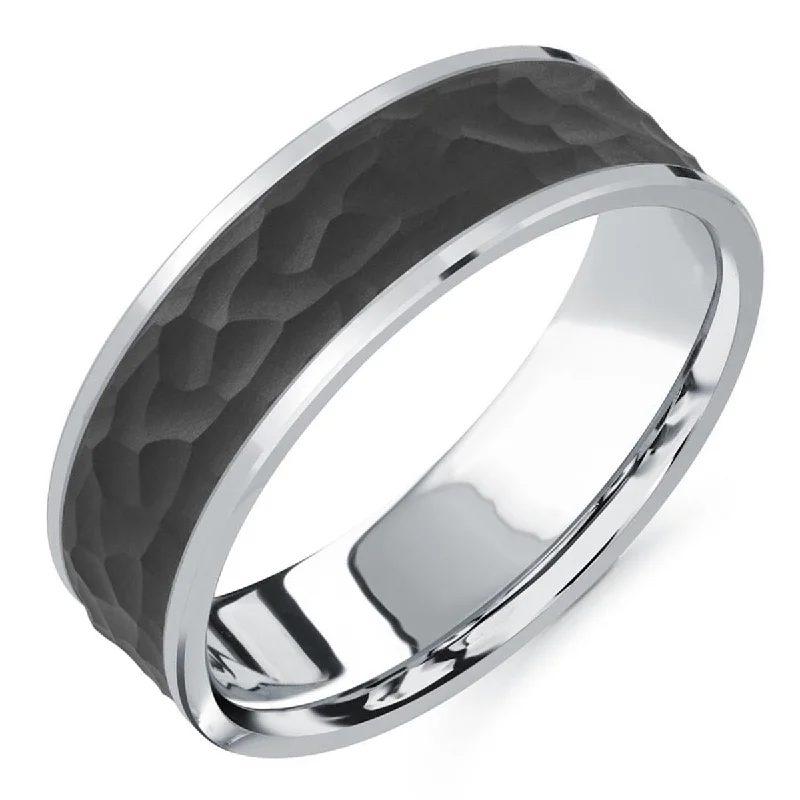 Mens Wedding Band in 14kt White Gold and Carbon Fiber (7mm)