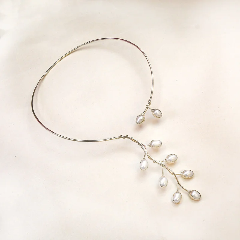 Silver Pearl Collar Necklace